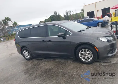 2022 Chrysler Voyager Lx z USA, uszkodzony, nr VIN 2C4RC1CG1NR105561